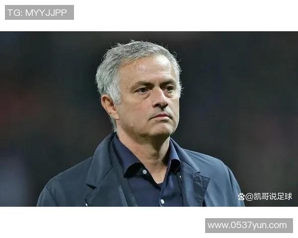 从球场到教练席 足球界传奇球星转型背后的故事与挑战